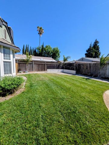 2690 Princeton Ct, Turlock, CA 95382