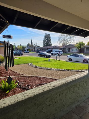 2690 Princeton Ct, Turlock, CA 95382