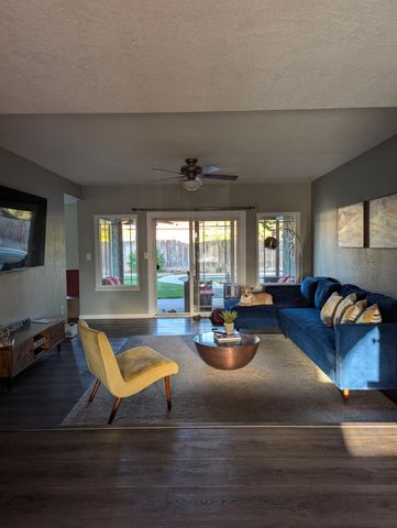 2690 Princeton Ct, Turlock, CA 95382