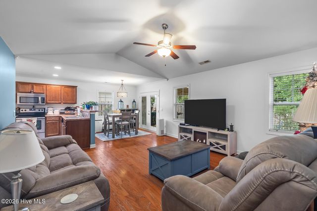 106 Oyster Landing Drive, Sneads Ferry, NC 28460