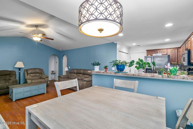 106 Oyster Landing Drive, Sneads Ferry, NC 28460