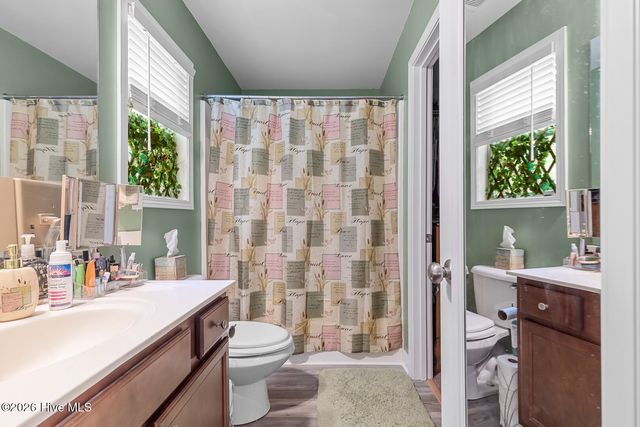 106 Oyster Landing Drive, Sneads Ferry, NC 28460