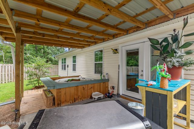 106 Oyster Landing Drive, Sneads Ferry, NC 28460