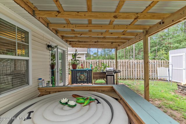 106 Oyster Landing Drive, Sneads Ferry, NC 28460