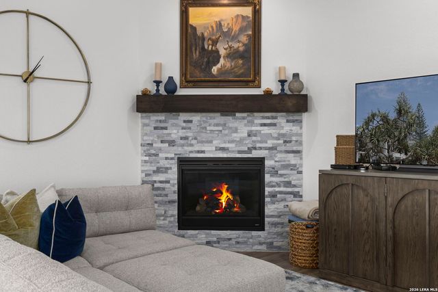 230 Navarro, Boerne, TX 78006