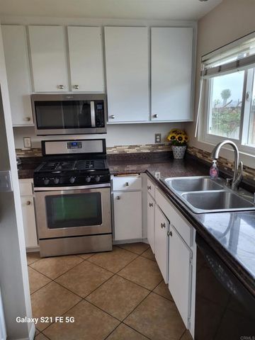 4737 RISING GLEN DRIVE, Oceanside, CA 92056