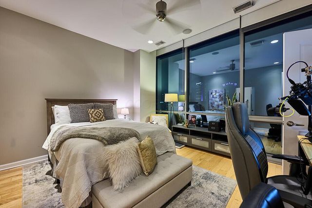 300 W Spring Street, 1302, Columbus, OH 43215