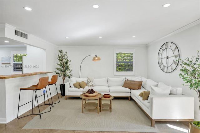 1844 NE 26th Ave 1844, Fort Lauderdale, FL 33305