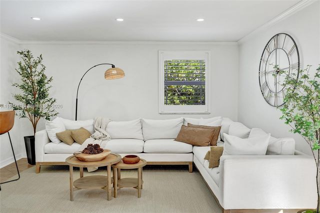 1844 NE 26th Ave 1844, Fort Lauderdale, FL 33305