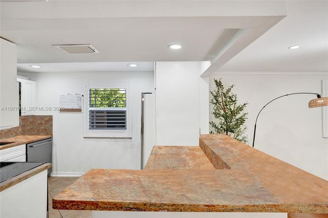 1844 NE 26th Ave 1844, Fort Lauderdale, FL 33305