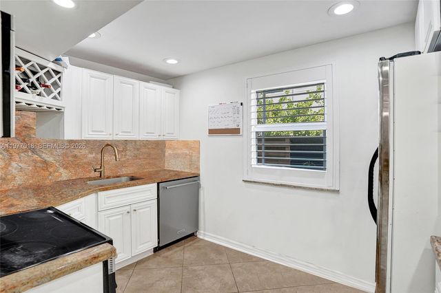 1844 NE 26th Ave 1844, Fort Lauderdale, FL 33305