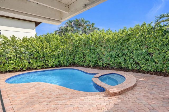 1844 NE 26th Ave 1844, Fort Lauderdale, FL 33305