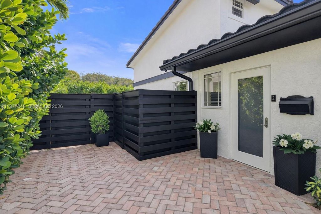 1844 NE 26th Ave 1844, Fort Lauderdale, FL 33305