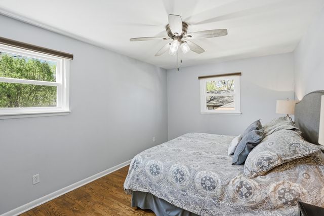 242 Bunker Drive, Schererville, IN 46375