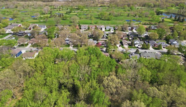 242 Bunker Drive, Schererville, IN 46375