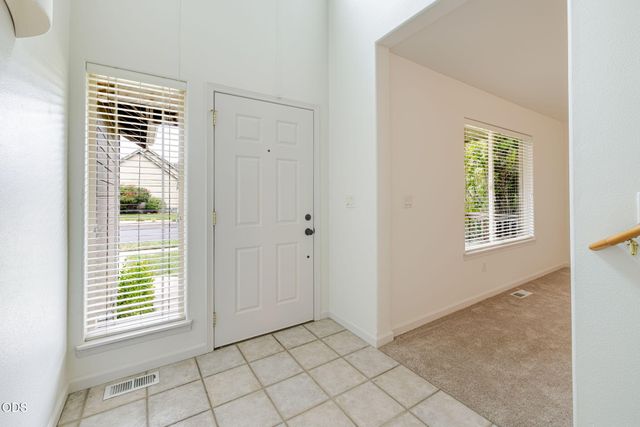 2542 NE Keats Drive, Bend, OR 97701