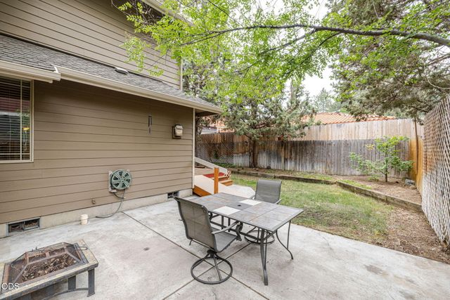 2542 NE Keats Drive, Bend, OR 97701