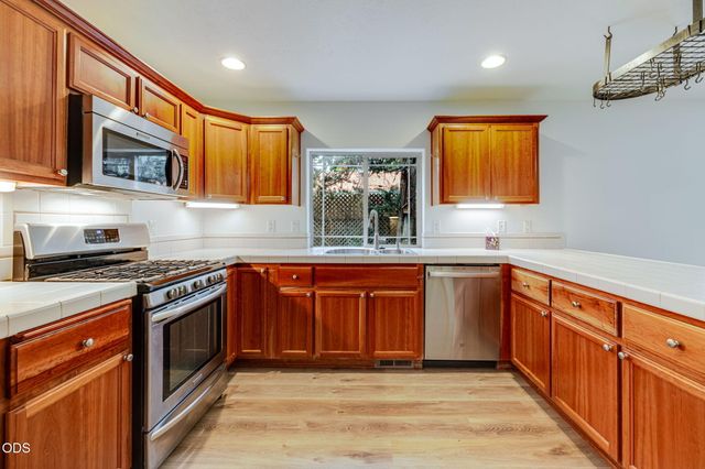 2542 NE Keats Drive, Bend, OR 97701