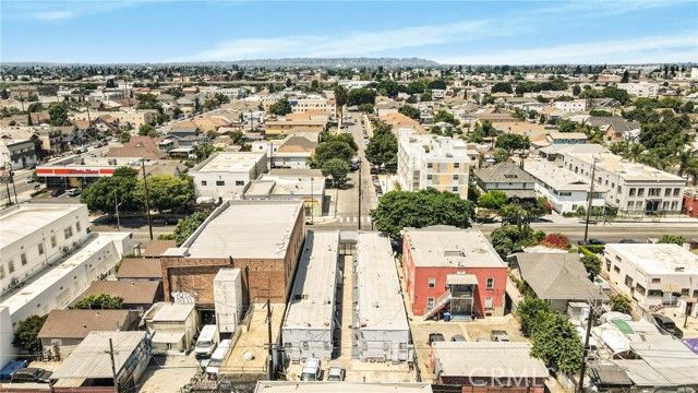 4334 S Main Street, Los Angeles, CA 90037