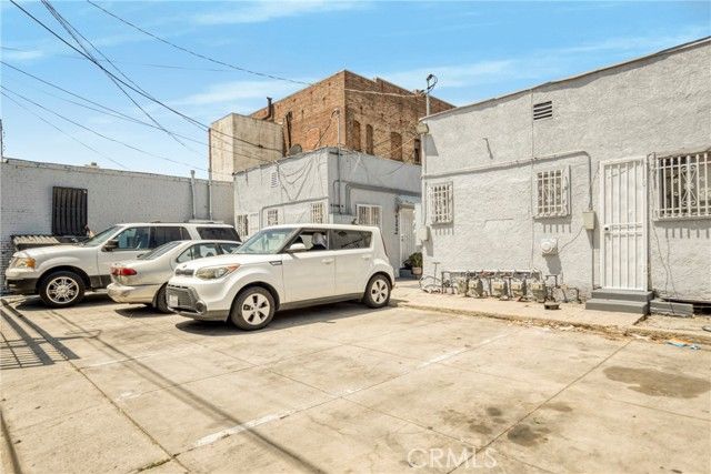 4334 S Main Street, Los Angeles, CA 90037