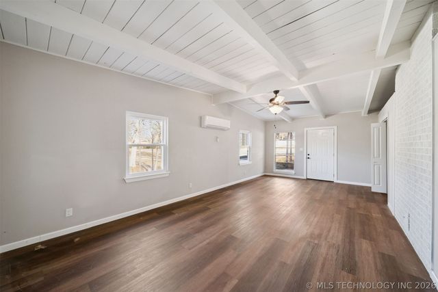 13196 S Walnut Road, Claremore, OK 74017