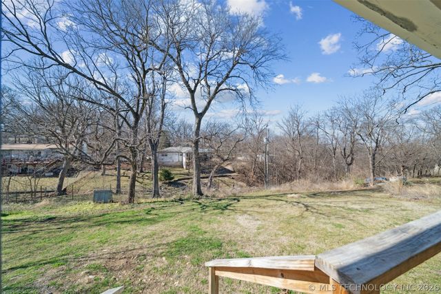 13196 S Walnut Road, Claremore, OK 74017