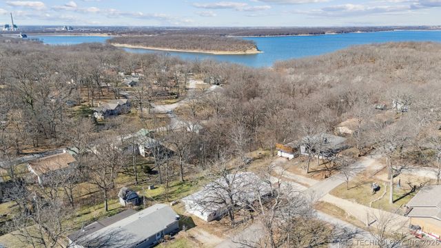 13196 S Walnut Road, Claremore, OK 74017