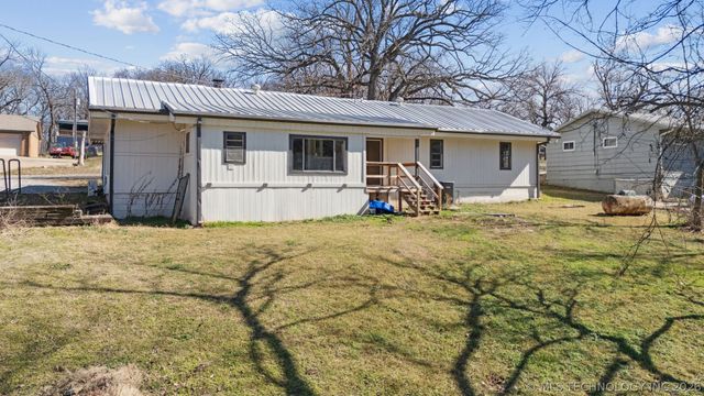 13196 S Walnut Road, Claremore, OK 74017