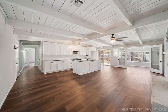 13196 S Walnut Road, Claremore, OK 74017