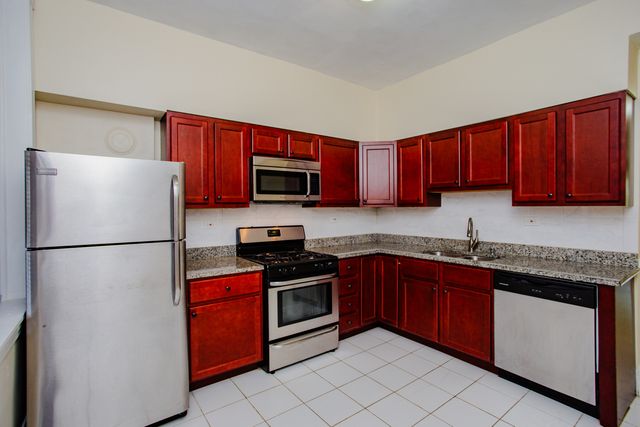 1315 W Foster Avenue 1, Chicago, IL 60640
