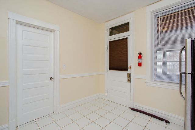 1315 W Foster Avenue 1, Chicago, IL 60640