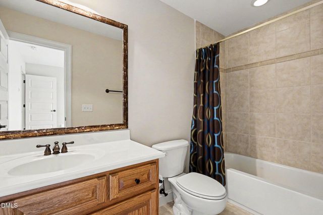 620 Sippihaw Oaks Drive, Fuquay Varina, NC 27526