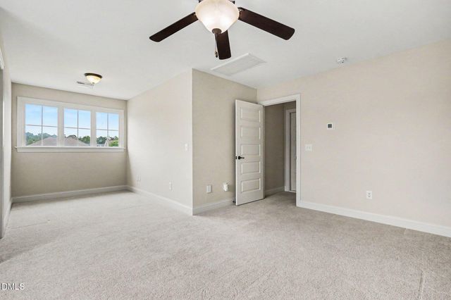 620 Sippihaw Oaks Drive, Fuquay Varina, NC 27526