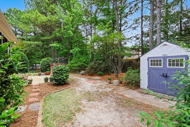 620 Sippihaw Oaks Drive, Fuquay Varina, NC 27526