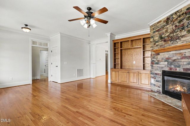 620 Sippihaw Oaks Drive, Fuquay Varina, NC 27526