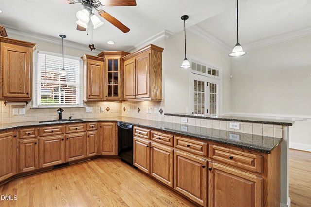 620 Sippihaw Oaks Drive, Fuquay Varina, NC 27526