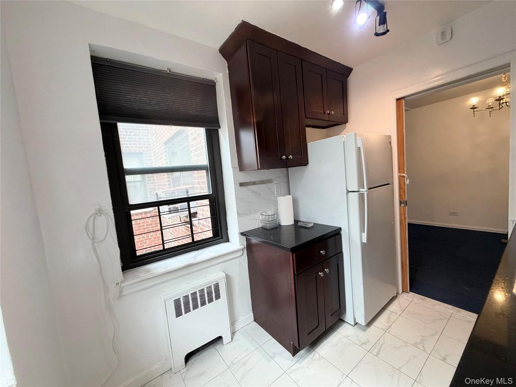 32-43 90th Street 306, East Elmhurst, NY 11369 — photo 2