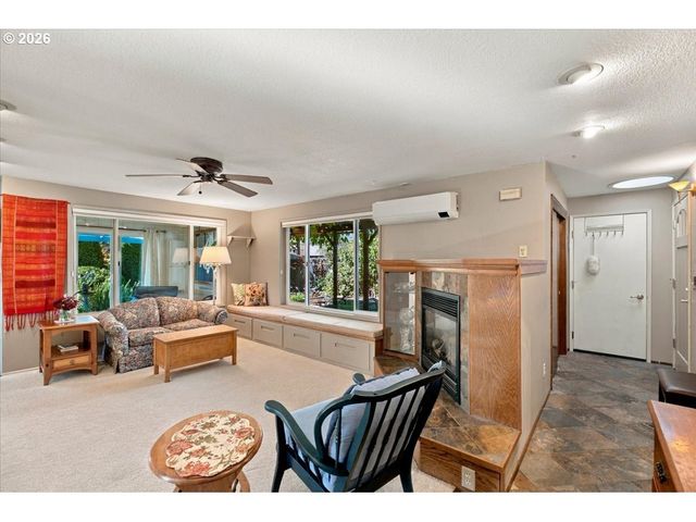 456 Se VILLA Dr, Corvallis, OR 97333