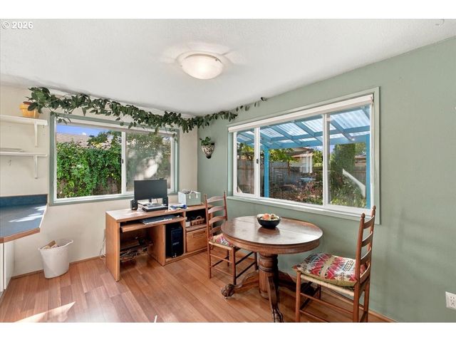 456 Se VILLA Dr, Corvallis, OR 97333
