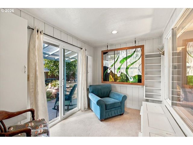 456 Se VILLA Dr, Corvallis, OR 97333