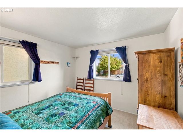 456 Se VILLA Dr, Corvallis, OR 97333