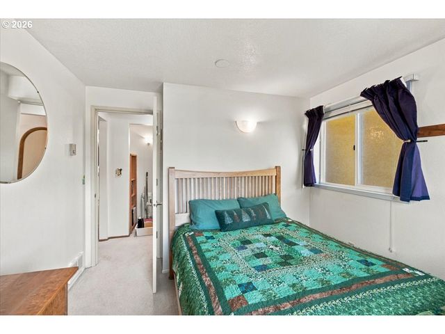 456 Se VILLA Dr, Corvallis, OR 97333