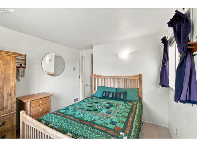 456 Se VILLA Dr, Corvallis, OR 97333