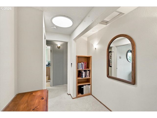 456 Se VILLA Dr, Corvallis, OR 97333