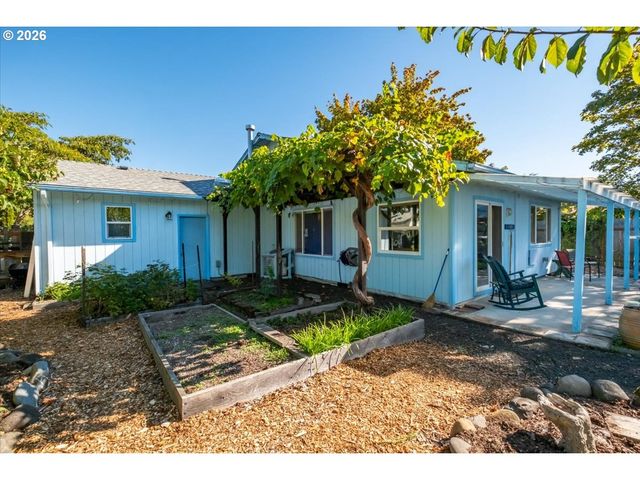 456 Se VILLA Dr, Corvallis, OR 97333
