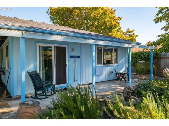 456 Se VILLA Dr, Corvallis, OR 97333