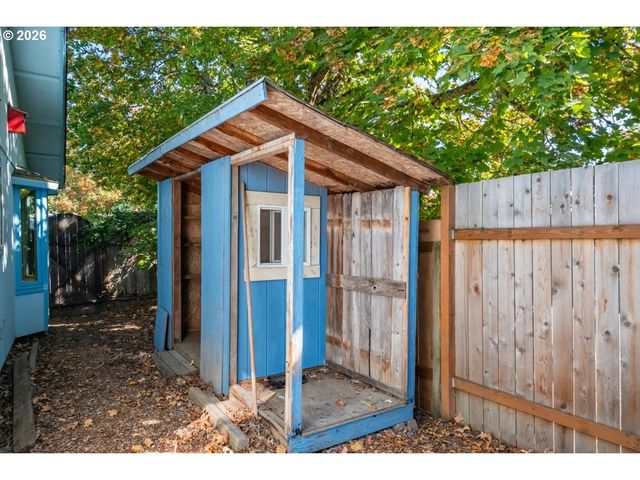 456 Se VILLA Dr, Corvallis, OR 97333
