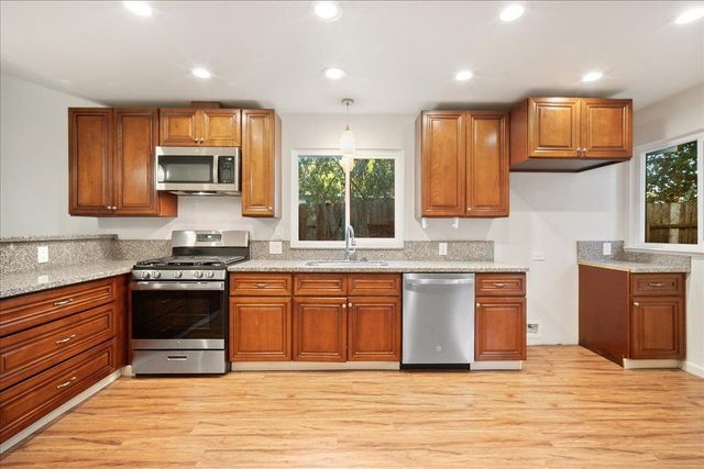 2617 Stingray Ct, Sacramento, CA 95826