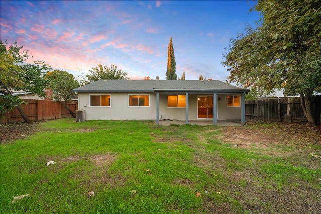 2617 Stingray Ct, Sacramento, CA 95826