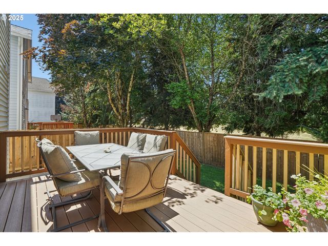1925 MEADOWOOD Loop, Woodland, WA 98674